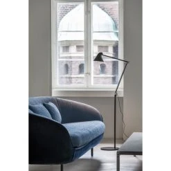 Louis Poulsen NJP Stehleuchte LED Schwarz, 1-flammig