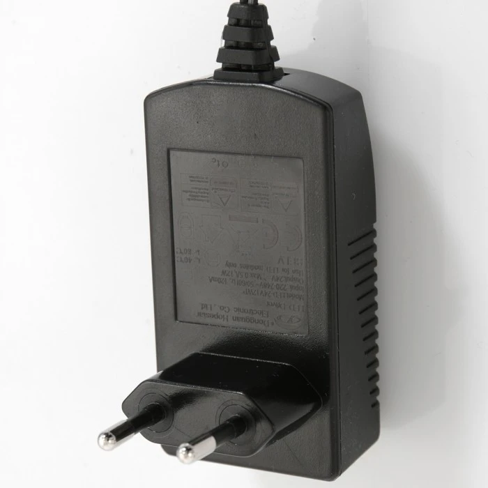 Steinhauer Platu Stehleuchte LED Edelstahl, 1-flammig 8 Steinhauer Platu Stehleuchte LED Edelstahl, 1-flammig – Bild 8