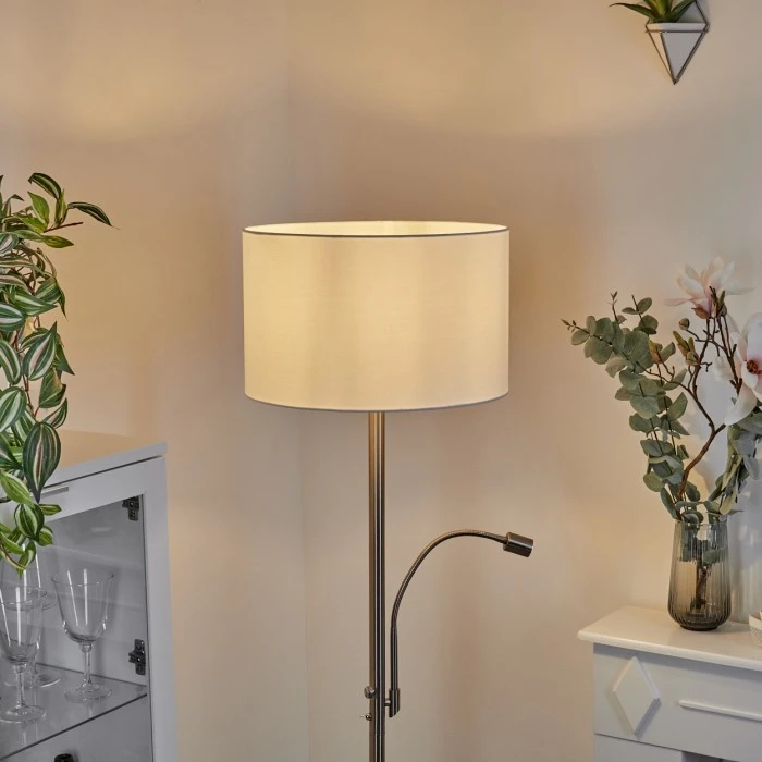 Hofstein Yuruyacu Stehleuchte LED Nickel-Matt, 2-flammig 9 Hofstein Yuruyacu Stehleuchte LED Nickel-Matt, 2-flammig – Bild 9